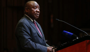 Afrique du Sud: quand la jeunesse dialogue avec ceux qui ont libéré le pays du joug de l'apartheid - Reportage Afrique