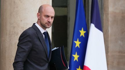 Le ministre des Affaires étrangères, Jean-Noël Barrot, à l'Elysée, le 17 décembre 2025. (DIMITAR DILKOFF / AFP)