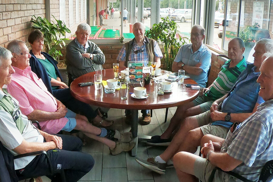 25 years after land grabs, Zimbabwe starts paying white farmers