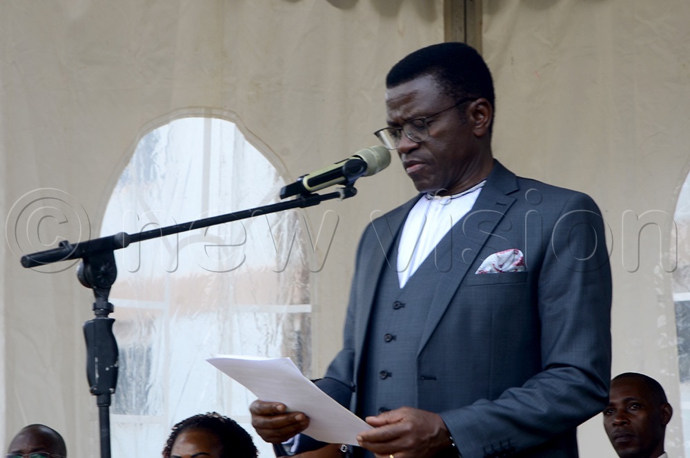 Katikiro Charles Peter Mayiga addresing the congregation. (Photo by Juliet Anna Lukwago)