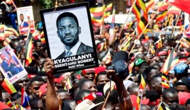 Uganda opposition candidate says he will review oil deals if elected next week