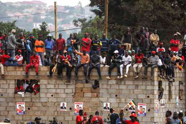 Supporters of Uganda opposition presidential candidate Robert Kyagulanyi Ssentamu who is known as Bobi Wine attend an election campaign rally in Mukono, Uganda, Friday, Jan. 9, 2026. (AP Photo/Hajarah Nalwadda)
