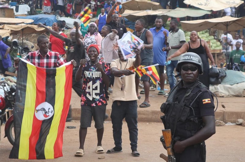 Uganda imposes internet blackout ahead of presidential election