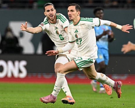 Adil Boulbina scores scores in the last minute of extra time for Algeria!