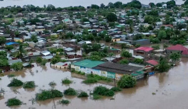 Southern Africa floods: Death toll exceeds 100