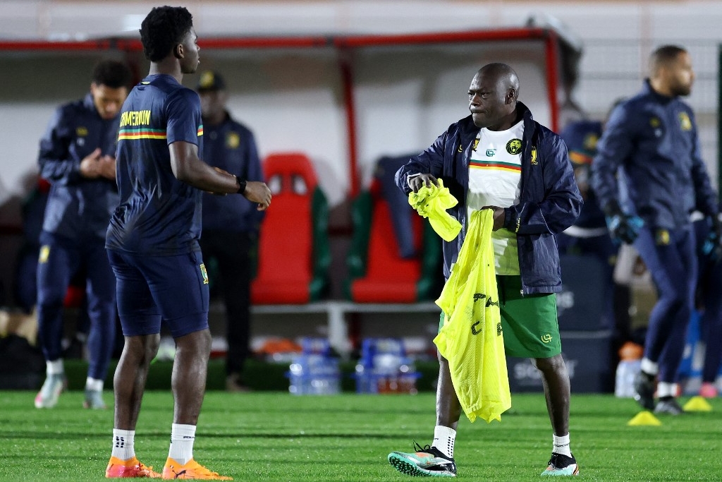 comment David Pagou a ramené le calme au sein de la sélection du Cameroun, qui défie l'Afrique du Sud en huitièmes de finale