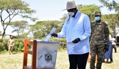 Uganda elections: Voting hit by technical glitches amid internet shutdown