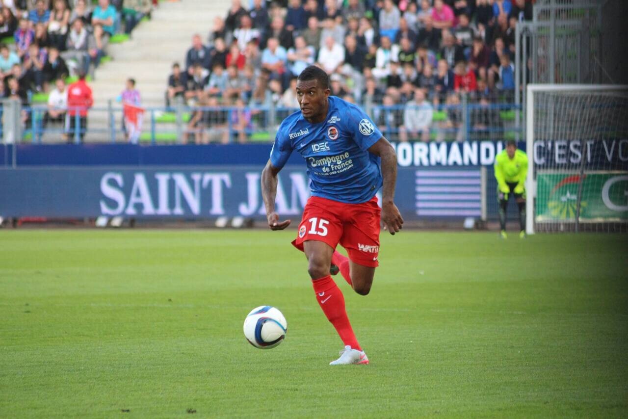 "La Coupe d'Afrique aurait pu m'ouvrir plus de portes"