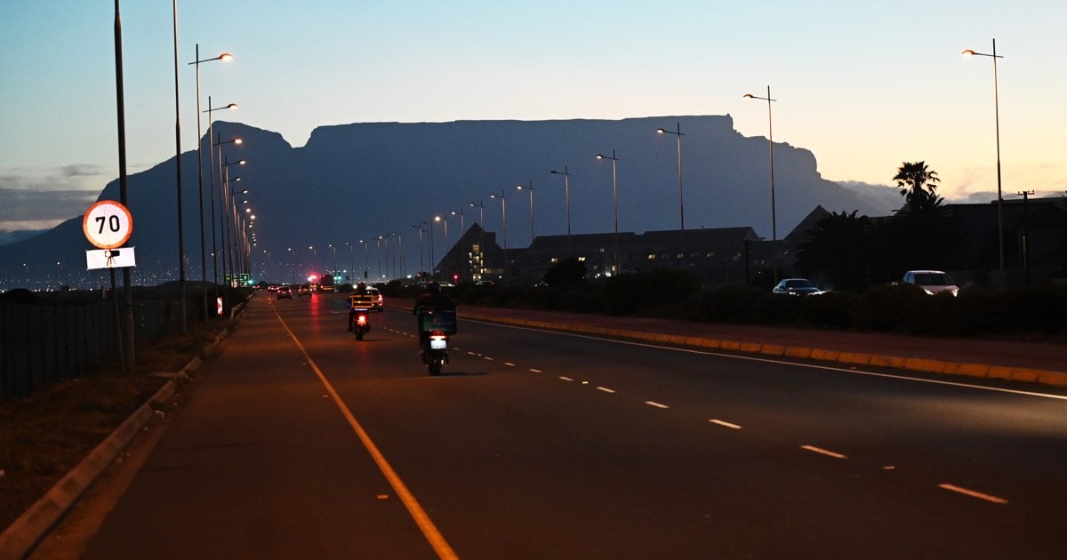 SAPS investigation underway into fatal Table Mountain base jumping crash