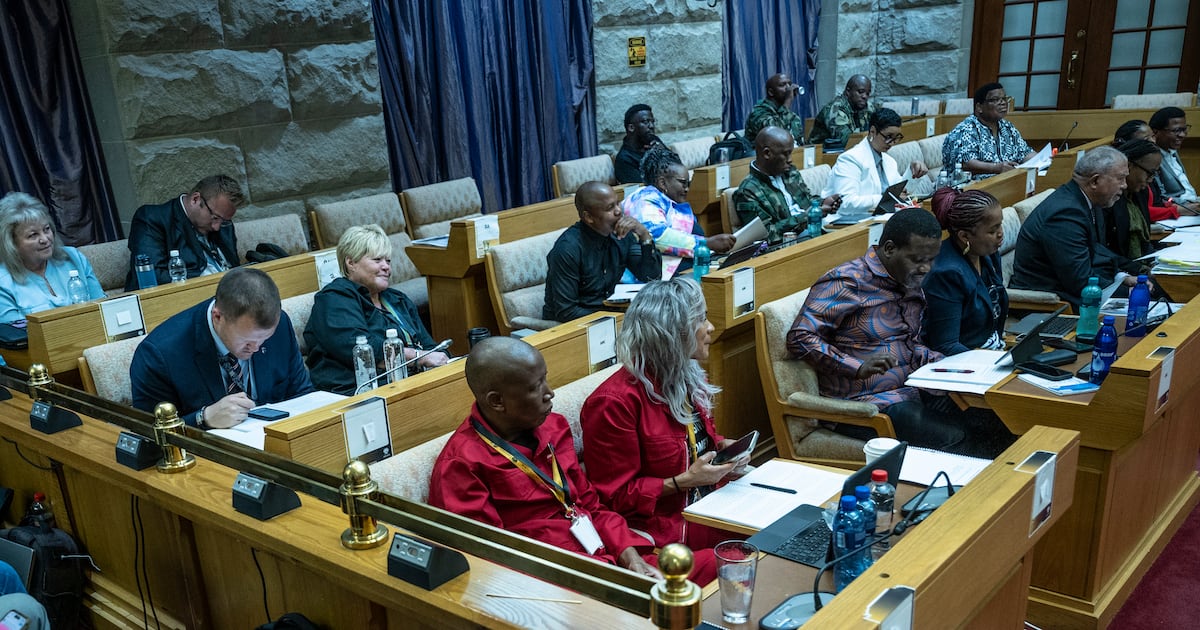 Civil society groups urge parliament to reform criminal justice system