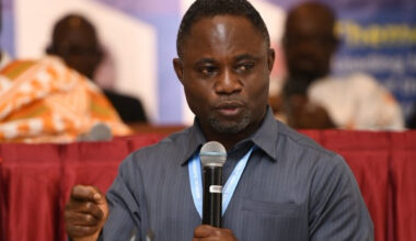 Health minister directs population-based pharmacy licensing to boost access