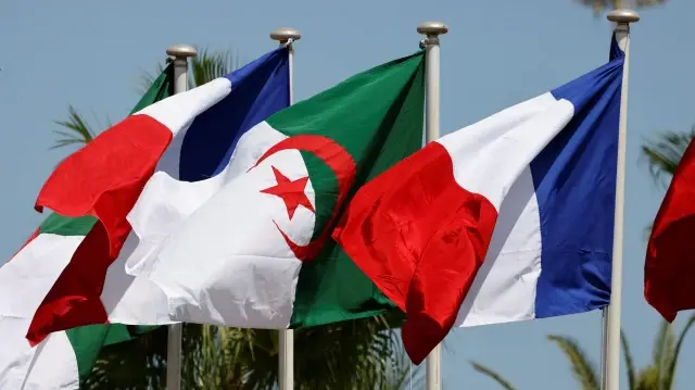 Algérie: le calvaire administratif des conjoints expatriés