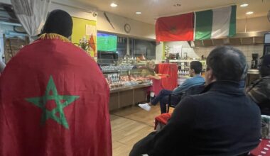 Drapeaux marocains et nigérians côte à côte, la Coupe d’Afrique des nations vécue avec amitié dans ce restaurant de Poitiers