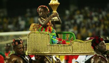 CAN 2025 Résumé des demi-finales : le Sénégal élimine l'Egypte 1 - 0 et le Maroc se qualifie aux tirs au but 4 - 2 contre le Nigeria.
