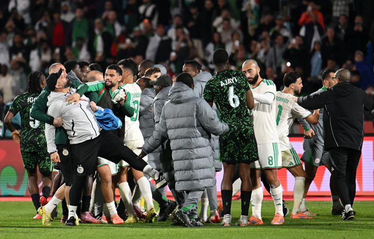 L'Algérie s'attaque à nouveau à l'arbitrage africain après une défaite sportive limpide !