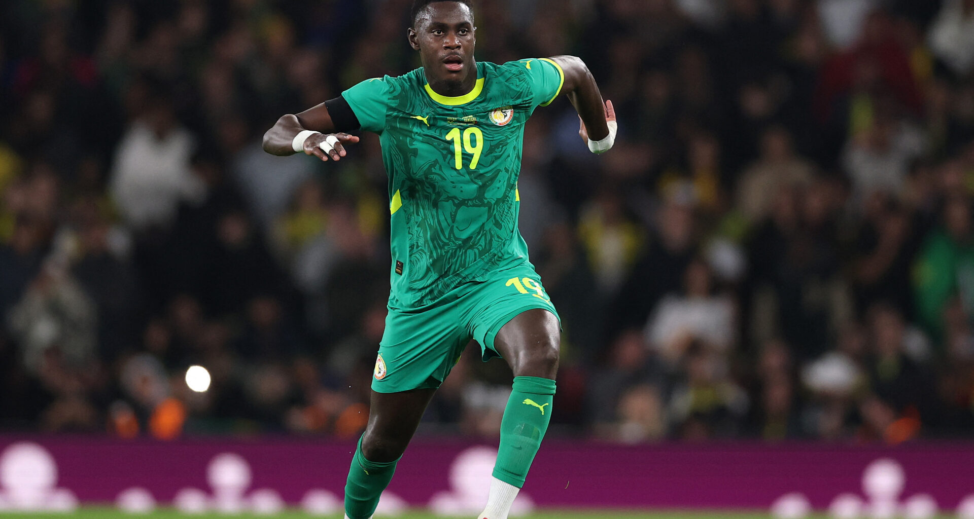 Niakhaté (OL) titulaire avec le Sénégal face au Soudan