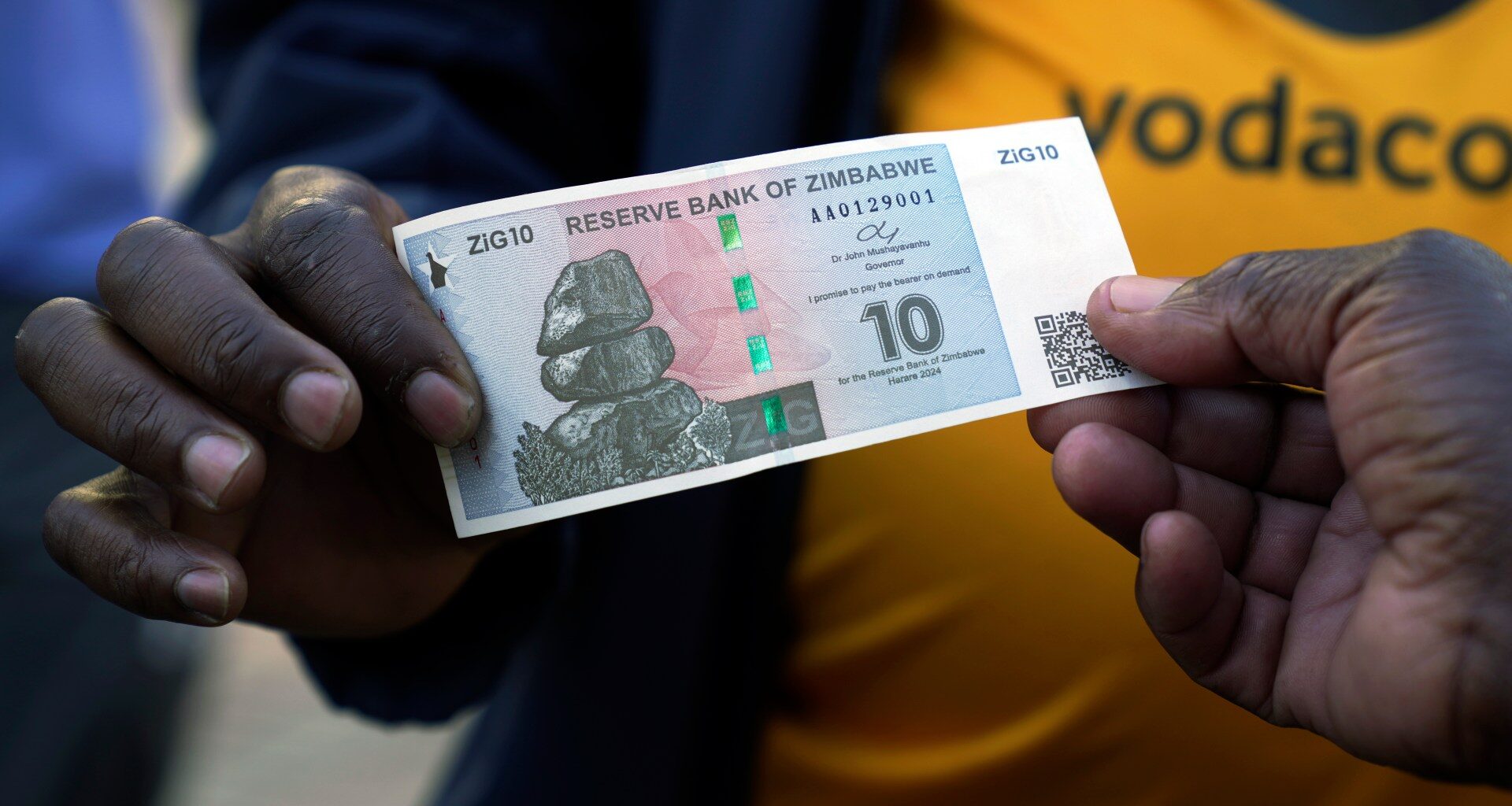 ‘Police are lenient’: Zimbabwe’s disabled black market currency dealers | Poverty and Development News