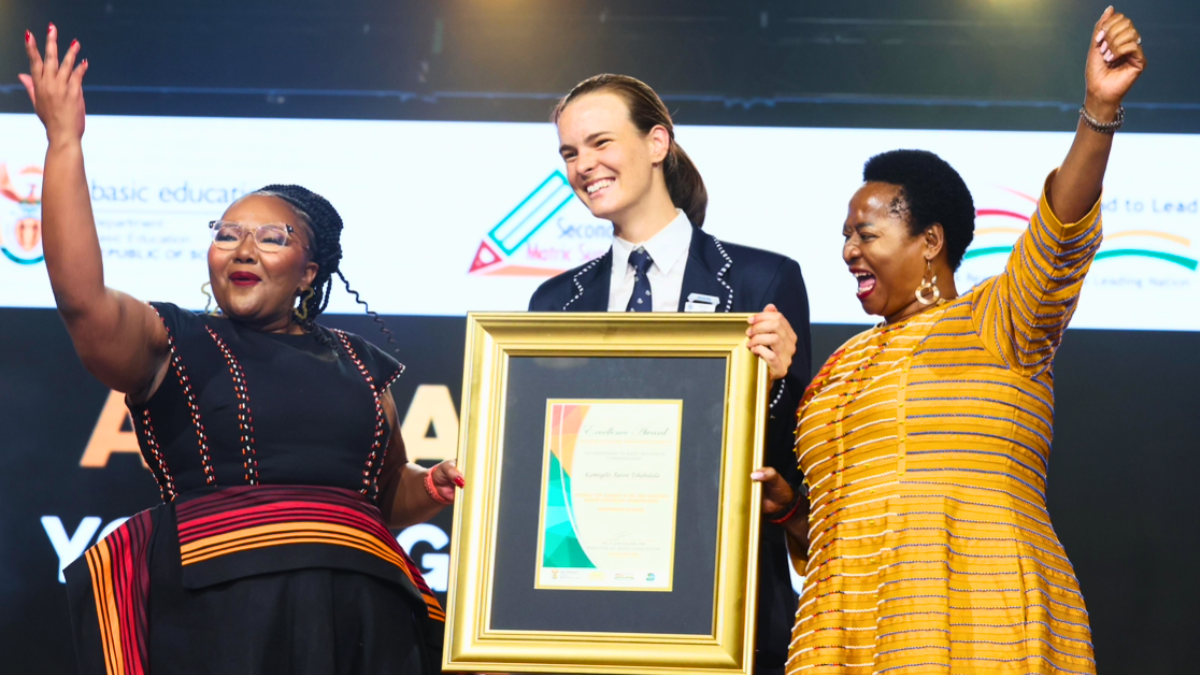 Claims that South Africa’s top matric was snubbed by the education department are false – Newsday