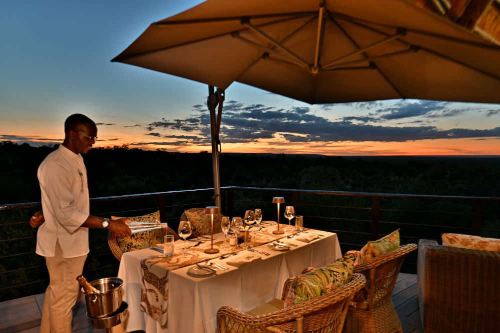 Victoria Falls Safari Club dinner