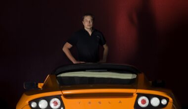 Elon Musk, CEO of SpaceX and chairman of Tesla Motors at Tesla’s headquarters in San Carlos Tuesday Oct. 24, 3008.  Silicon Valley icon Musk became a billionaire founding PayPal, but he’s out to do something even more important – help humanity reach beyon