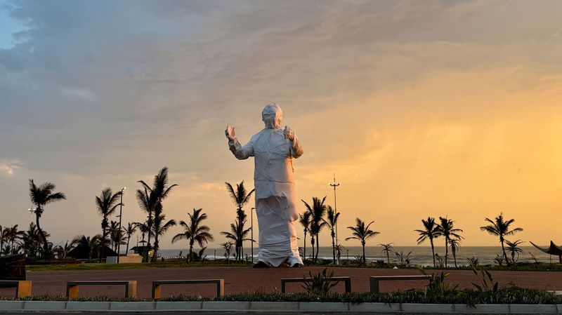 The statue of Nelson Mandela by Lungelo Gumede will be unveiled next month, says eThekwini mayor Cyril Xaba. (Photo: Greg Ardé)