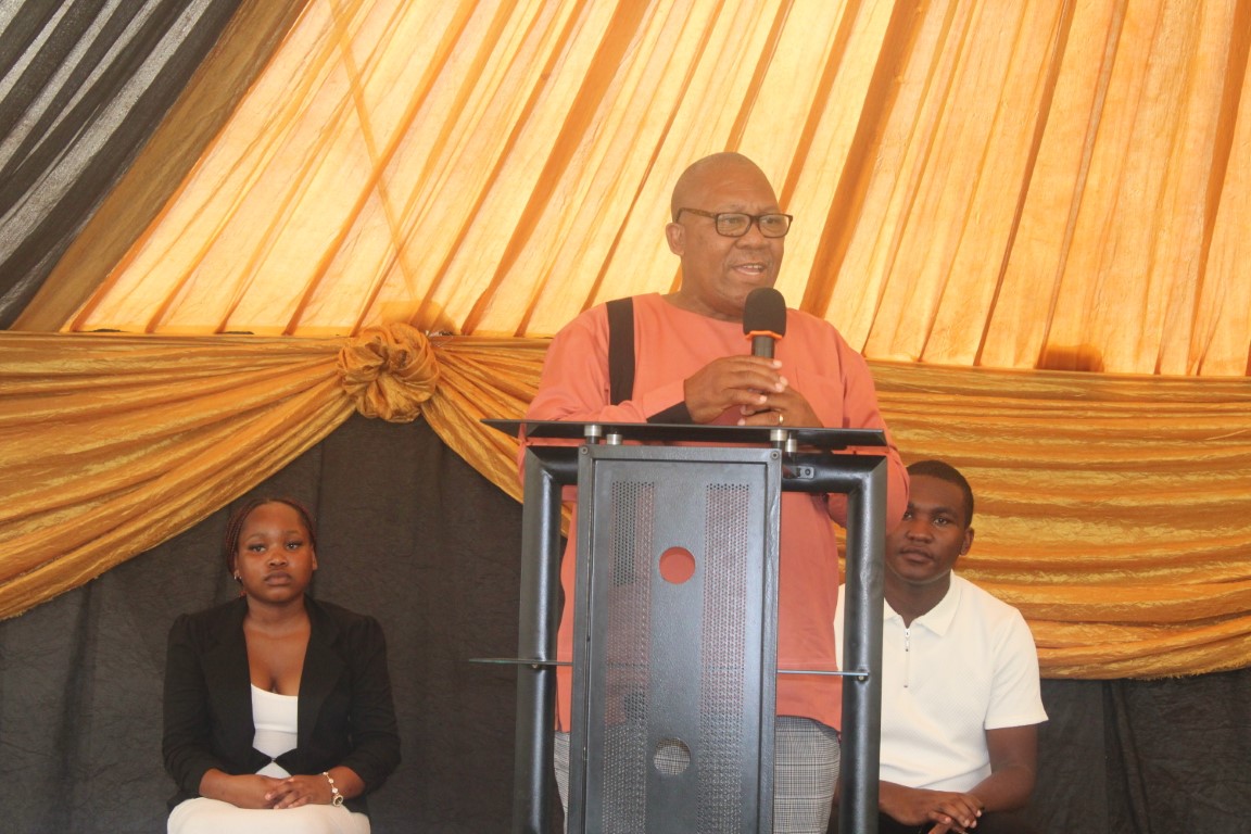 Prayer Service Offers Guidance and Hope for The Year Ahead