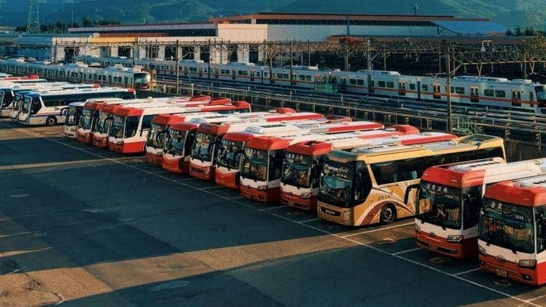 Algérie : fin de la grève des transporteurs, Tebboune reçoit un rapport