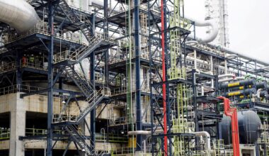 Nigeria's Dangote refinery plans 1.6 mln barrels fuel storage tanks in Namibia, sources say