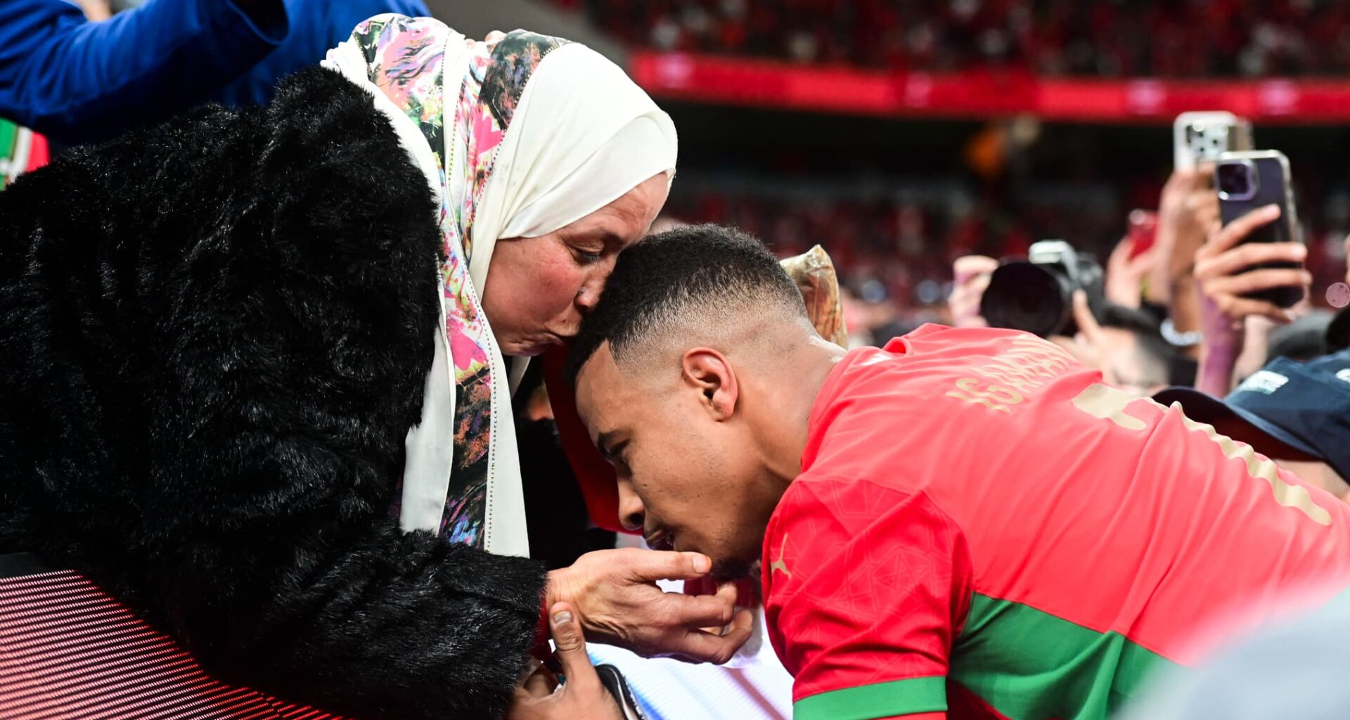 tir au but raté, excuses de Regragui, émotion de maman… le superbe ascenseur émotionnel d’Igamane après la qualification du Maroc en finale