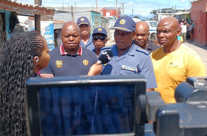 Western Cape Police commissioner Thembisile Patekile and his top management visited Marikana on 17 January after eight people were fatally shot at a shebeen in the Cape Flats township. (Photo: SAPS)