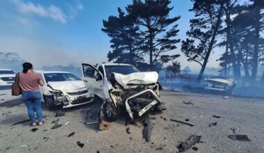 Smoke from a fire burning near the N2 close to Baywest Shopping Centre reduced visibility, leading to a multi-vehicle crash on Wednesday. (Photo: Supplied / Port Elizabeth Traffic Updates)
