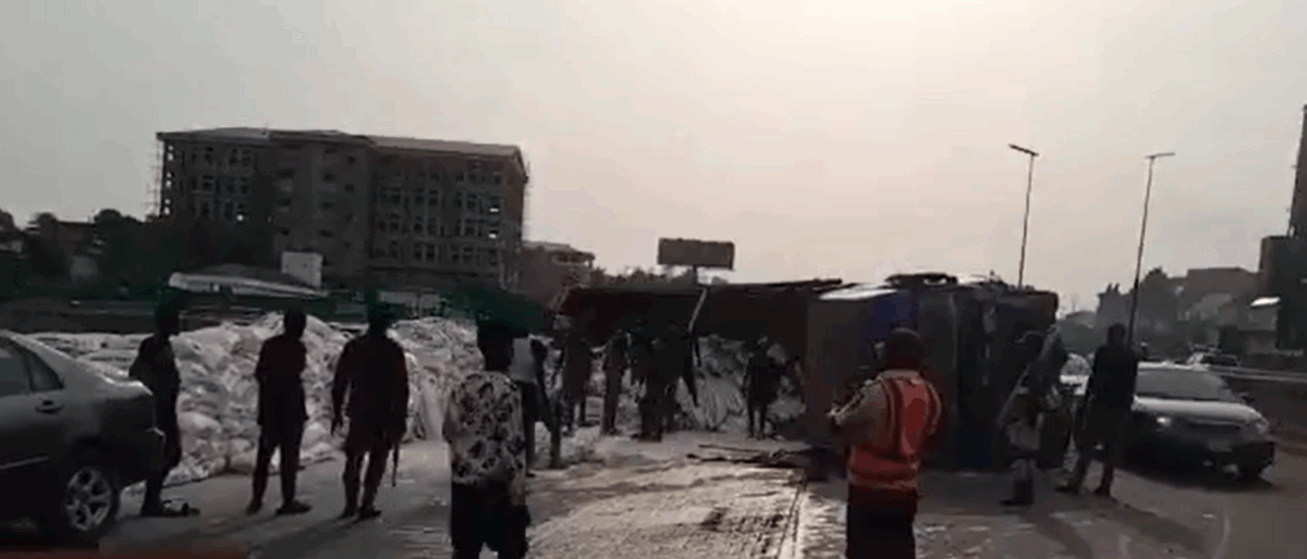 Crash on Lagos-Ibadan Expressway Causes Heavy Gridlock