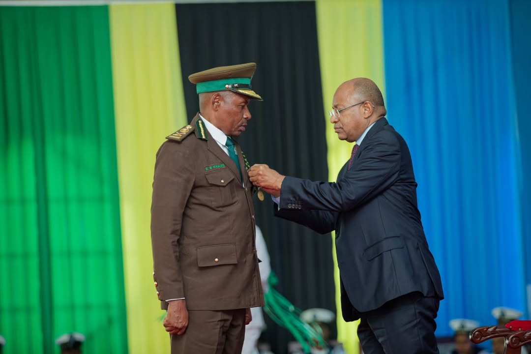 Mwinyi awards medals to leaders, citizens