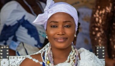 Queen Mother cautions girls against drug abuse 