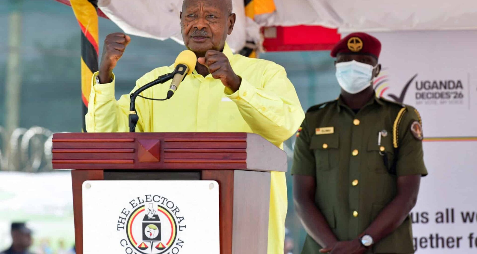 Uganda's President Museveni takes strong lead in early election results
