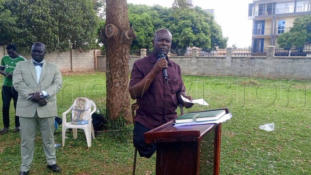   Michael Otim Munu, a fomer LRA commander speaking during a crisis meeting. (Photo by Christopher Nyeko)