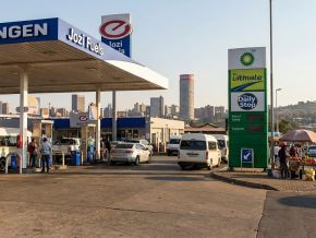South Africa Cuts Fuel Prices as Global Oversupply and Stronger Rand Ease Import Costs