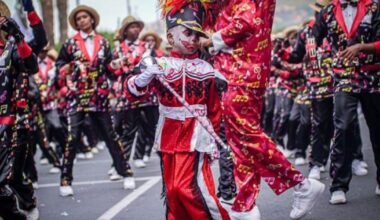 Cape Town spectators gather for Tweede Nuwe Jaar parade