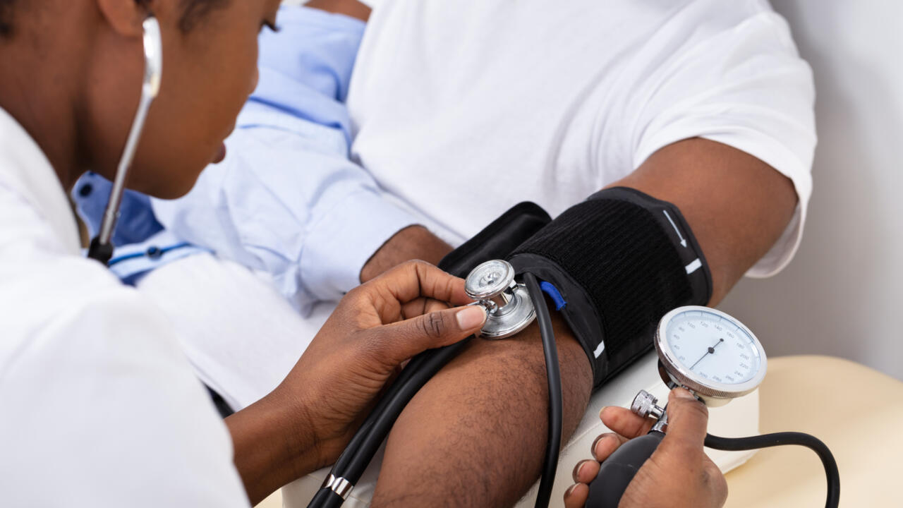 Hausse des maladies cardiovasculaires en Afrique subsaharienne: comment mieux les prévenir? - Priorité santé