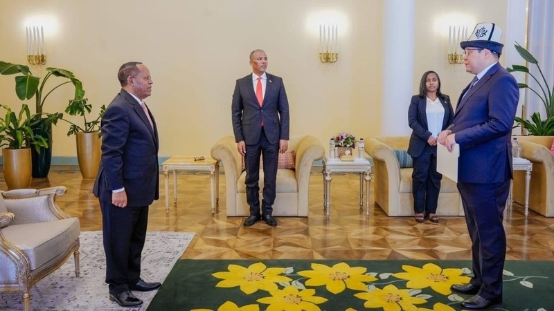Ambassador of Kyrgyzstan presents credentials to President of Ethiopia