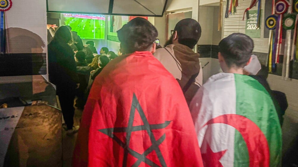 Pendant la Coupe d’Afrique des nations, le quartier Barriol devient le temple du football à Arles