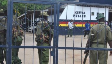 KeNHA orders removal of billboards along JKIA Rd