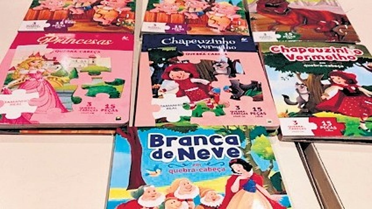 Chilean with 7.7 kg of cocaine in kids’ books held at KIA