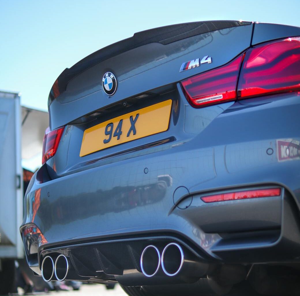 Zimbabwe lowers vehicle registration fees