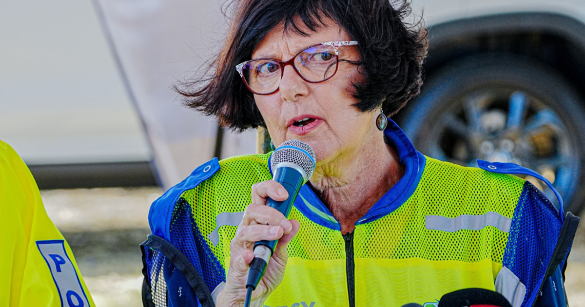 Transport Dept wary about rushing to extend validity of driving licence cards