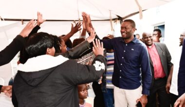 Civil servants to buy commercial vehicles with state car loan cash