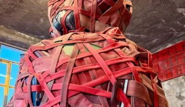 Nari Ward Opens a Powerful Summer Exhibition on Hydra