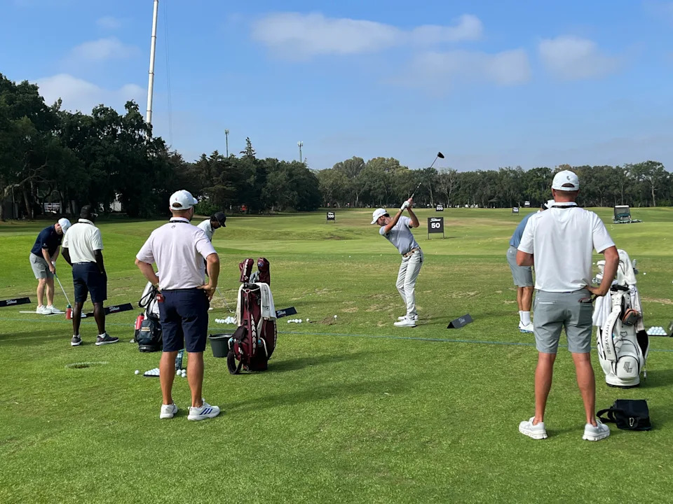 Elvis Smylie practising