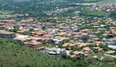 Court orders City of Joburg, Mogale City to repair flooded Featherbrooke riverbeds