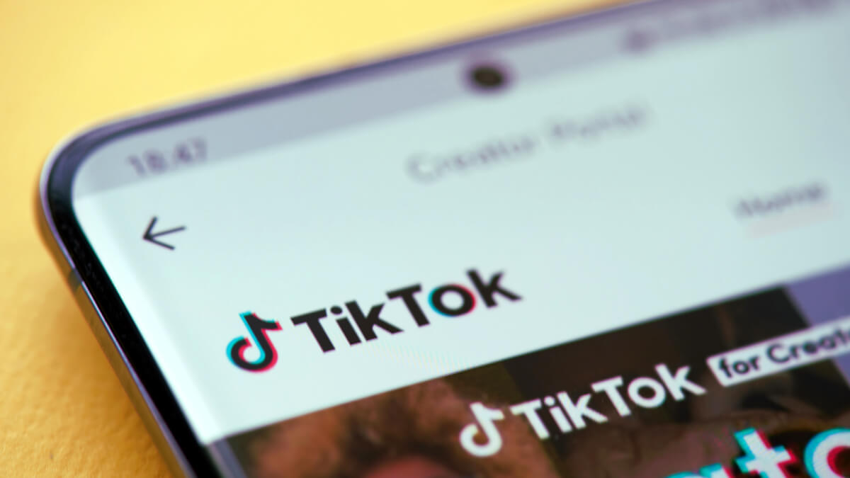 TikTok and social networks in youth political mobilisation - Depositphotos